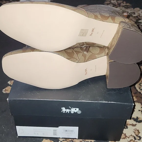 NWT! Coach Signature "C" logo Boots in Original Blk Box w/White Logo Branding;11 - Picture 14 of 16